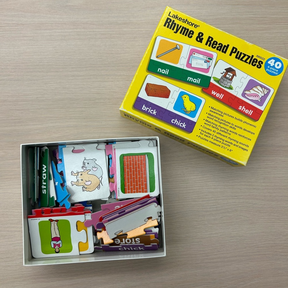 Lakeshore Rhyme & Read Puzzles